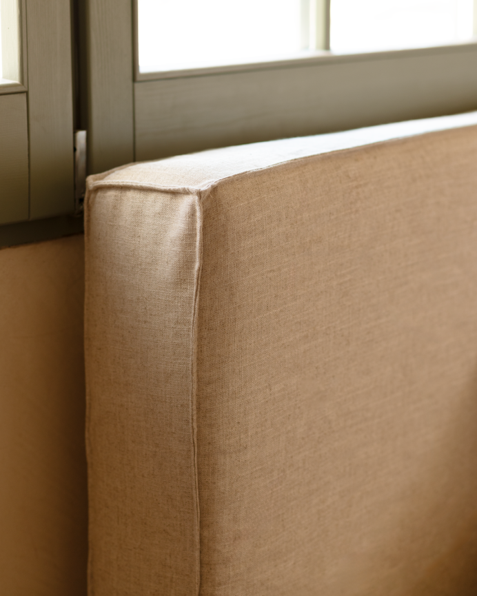 Hülle für abnehmbares gepolstertes Kopfteil aus beige Leinen in verschiedenen Größen.