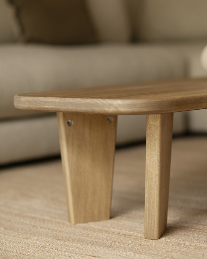 Massiver Eschenholz-Couchtisch mit drei Beinen von 100 cm.