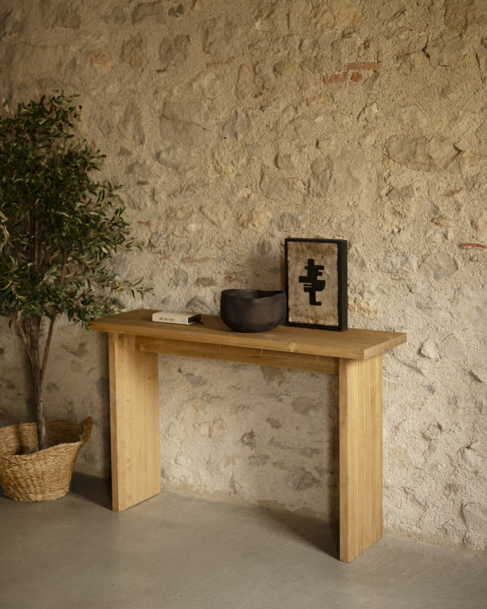 Massivholz-Konsole in mittlerem Eichenfarbton von 120x80cm.