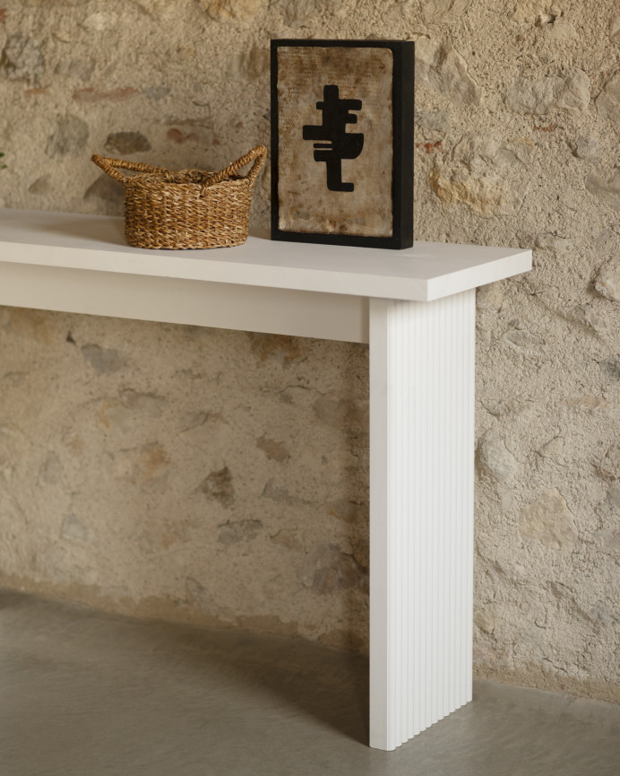 Massivholz-Konsole in Weiß mit den Maßen 120x80cm.