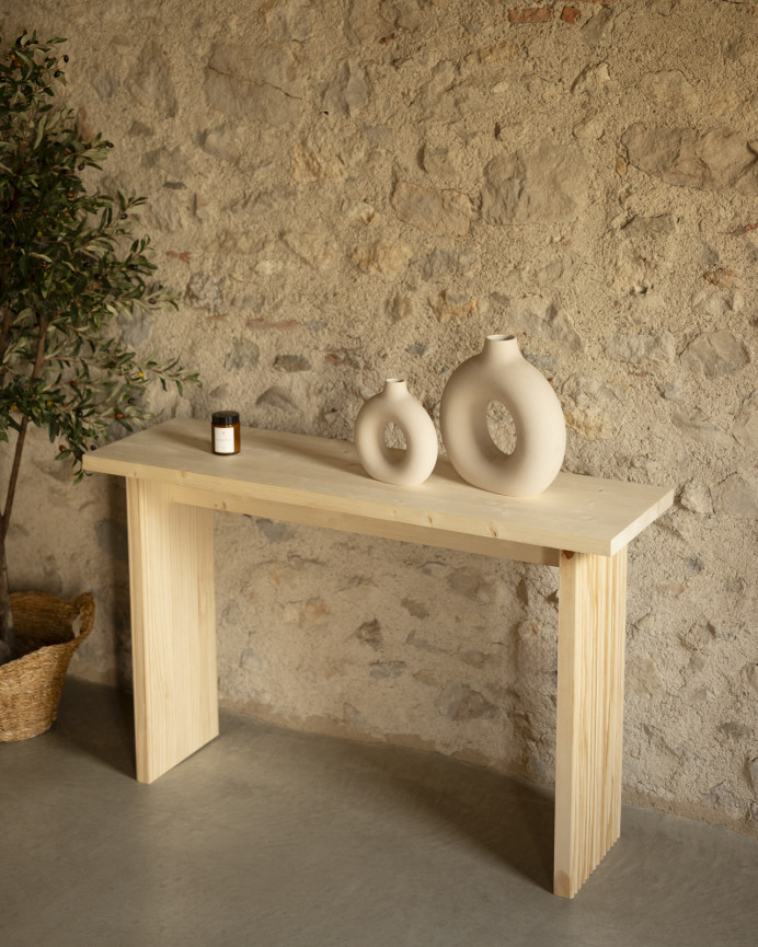 Massivholz-Konsole in Naturtönen von 120x80cm.
