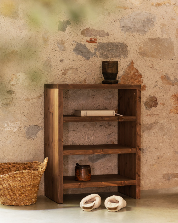 Regal aus massiver Eiche in dunkler Eichenfarbe 80x60cm.