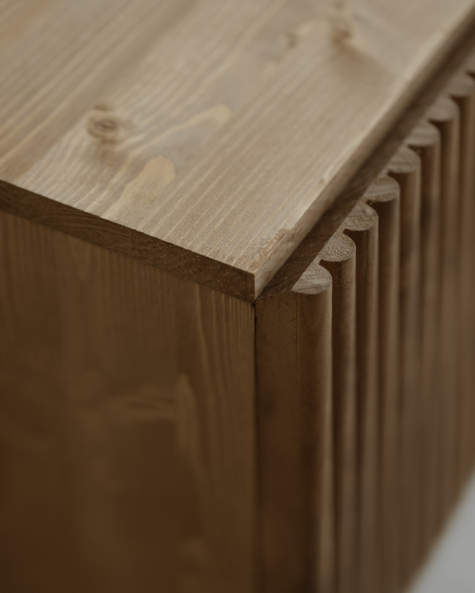 TV-Schrank aus Fichten- und Kiefernholz in dunklem Eichenfarbton 152x42cm