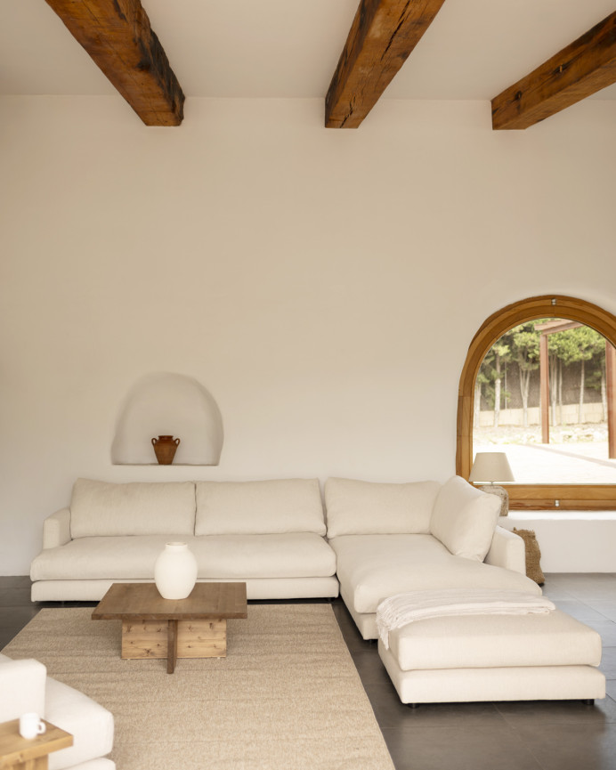 Quadratischer massiver Eichholz-Couchtisch in dunklem Eichenfarbton von 80x80cm.
