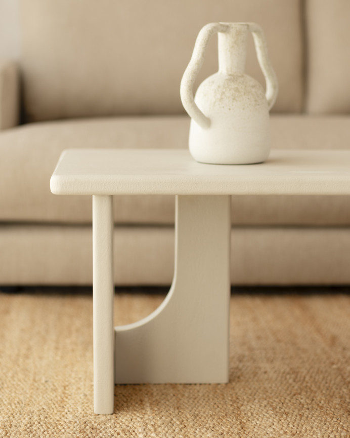 Couchtisch aus mikrozement in 120x50cm