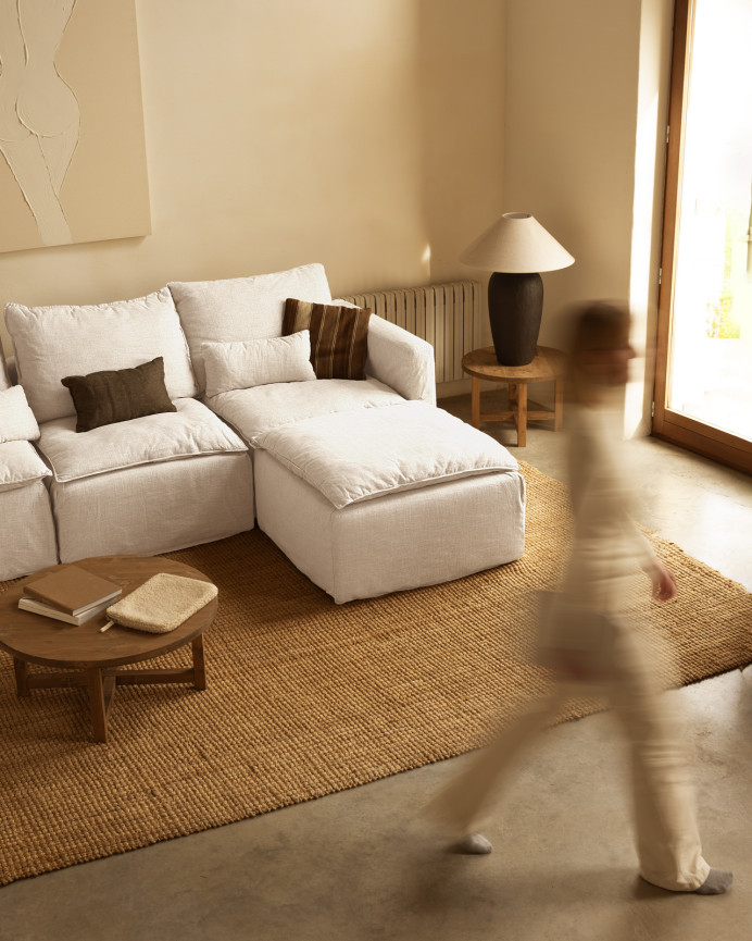 Baumwoll- und Leinen-Pouf mit abnehmbarem Bezug in Weiß, Maße 89x87 cm.