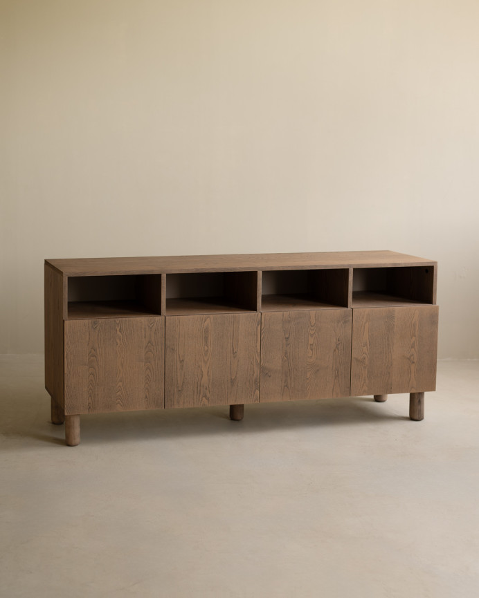 Sideboard mit 4 Türen aus naturbelassenem Eschenholzfurnier in Haselnussfarbe, 176x40cm.