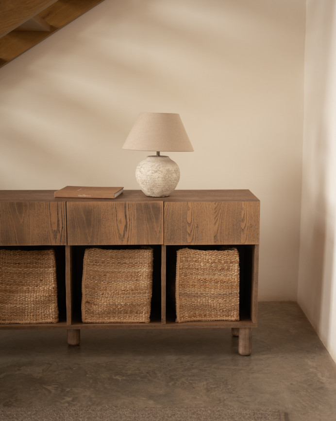 Aparador con 4 cajones de chapa de madera de fresno natural en tono avellana de 176x40cm
