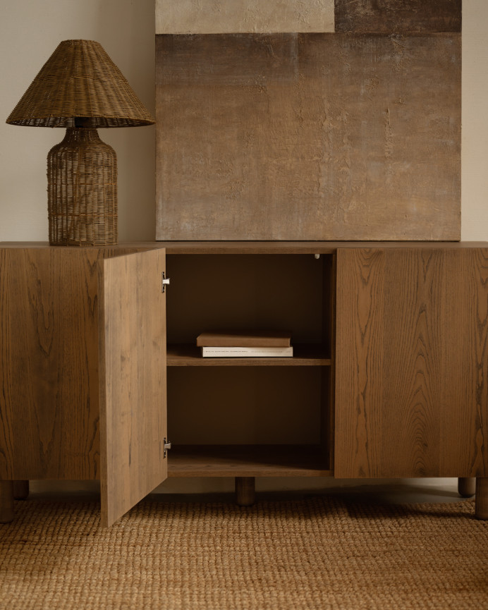 Aparador con 3 puertas de chapa de madera de fresno natural en tono avellana de 160x40cm