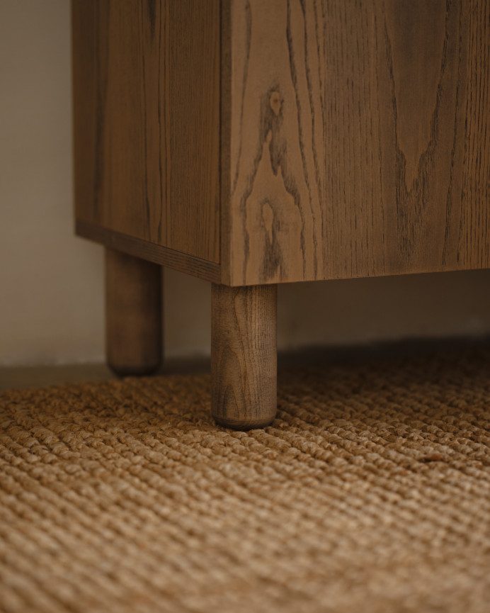 Aparador con 3 puertas de chapa de madera de fresno natural en tono avellana de 160x40cm