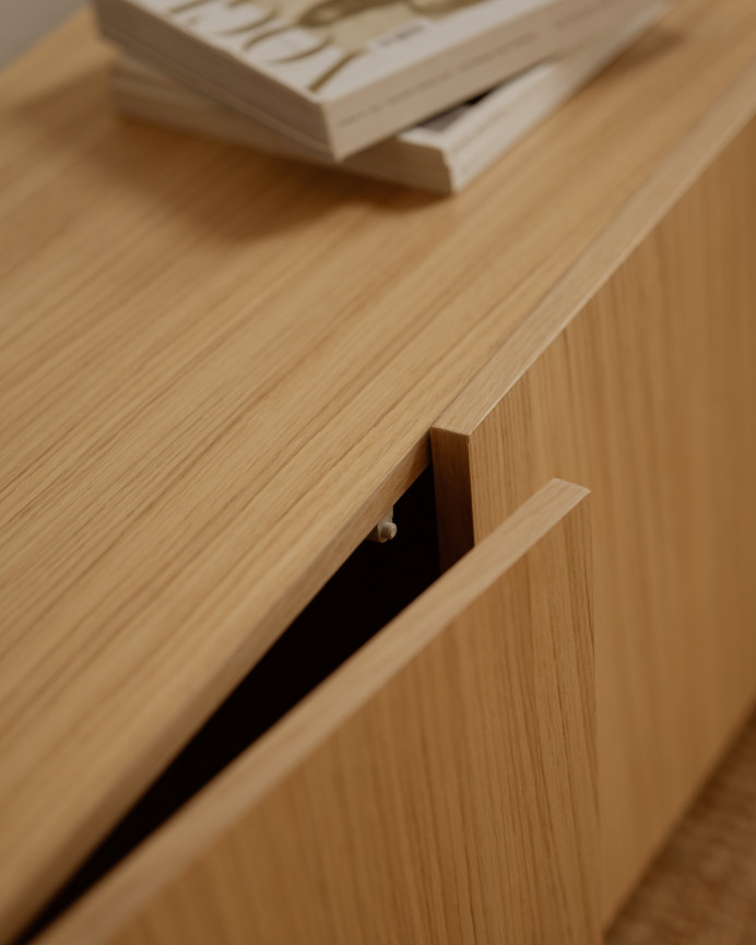 TV-Schrank aus Eichenholzfurnier in verschiedenen Größen