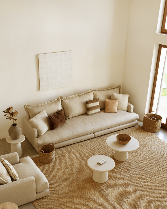 Gerades beigefarbenes Sofa von 325x105cm