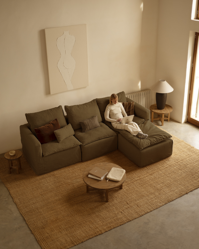 Modulares Sofa mit 3 Plätzen und rechter Ottomane aus Baumwolle und Leinen in abnehmbarem Grünton von 285x185cm.