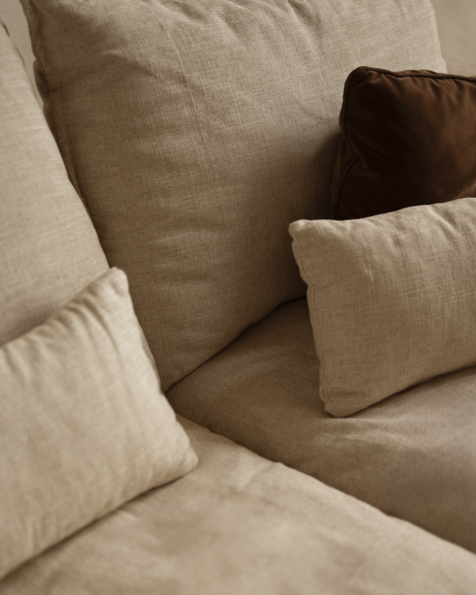 Baumwoll- und Leinenmodul mit abnehmbarer linker Armlehne in Beige von 97x96cm.
