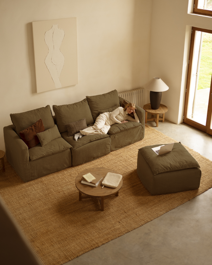 Modulares Sofa mit 3 Plätzen und rechter Ottomane aus Baumwolle und Leinen in abnehmbarem Grünton von 285x185cm.
