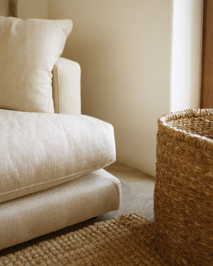 Gerades beigefarbenes Sofa von 325x105cm