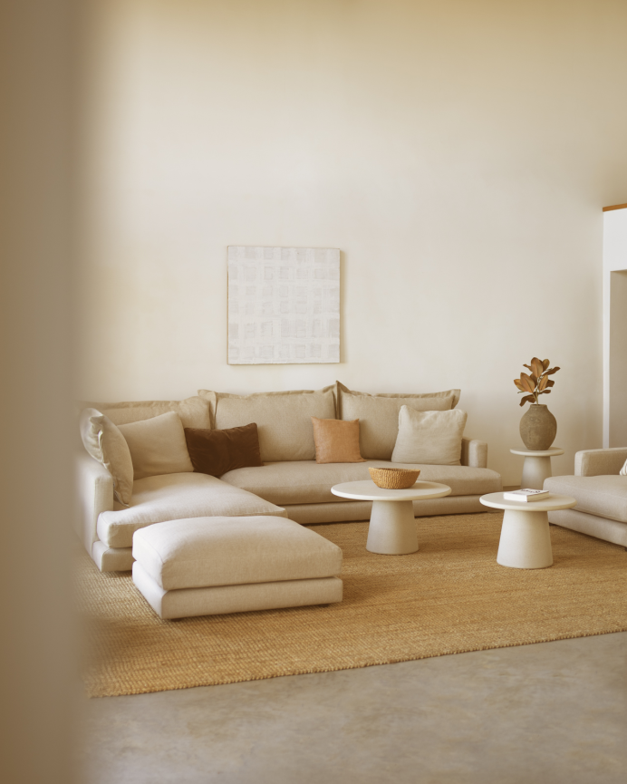 Sofa mit beigem Chaiselongue links in verschiedenen Größen