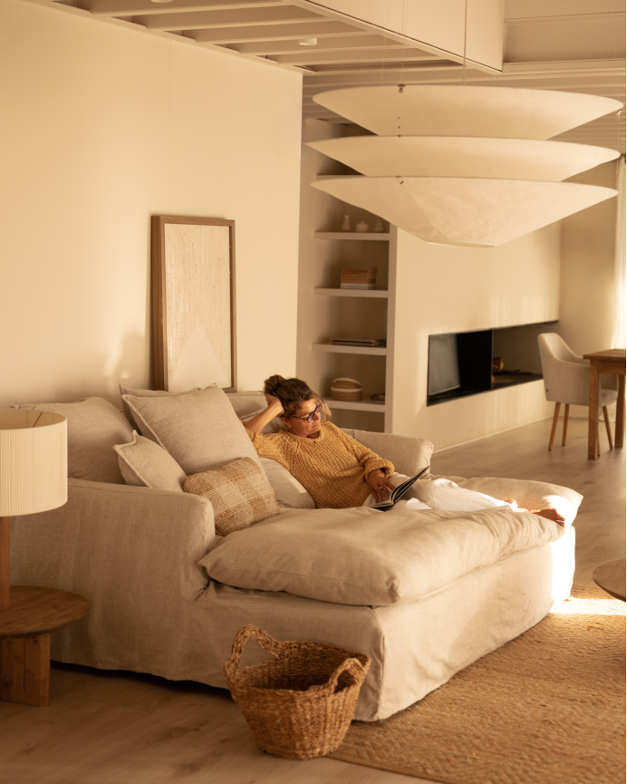 Langes Sofa aus Baumwolle und Leinen mit abnehmbarem Bezug in Beigetönen, verschiedene Größen.