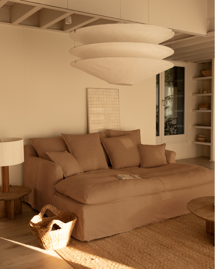 Langes Sofa aus Baumwolle und Leinen, abnehmbarer Bezug in Ziegelrot, in verschiedenen Größen.