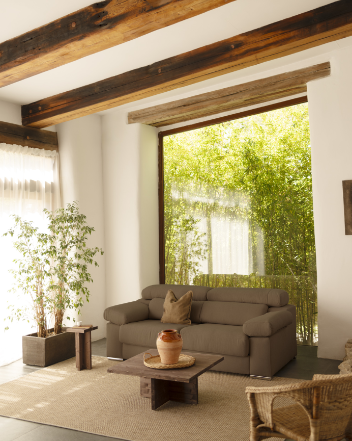 Braunes Sofa in verschiedenen Größen