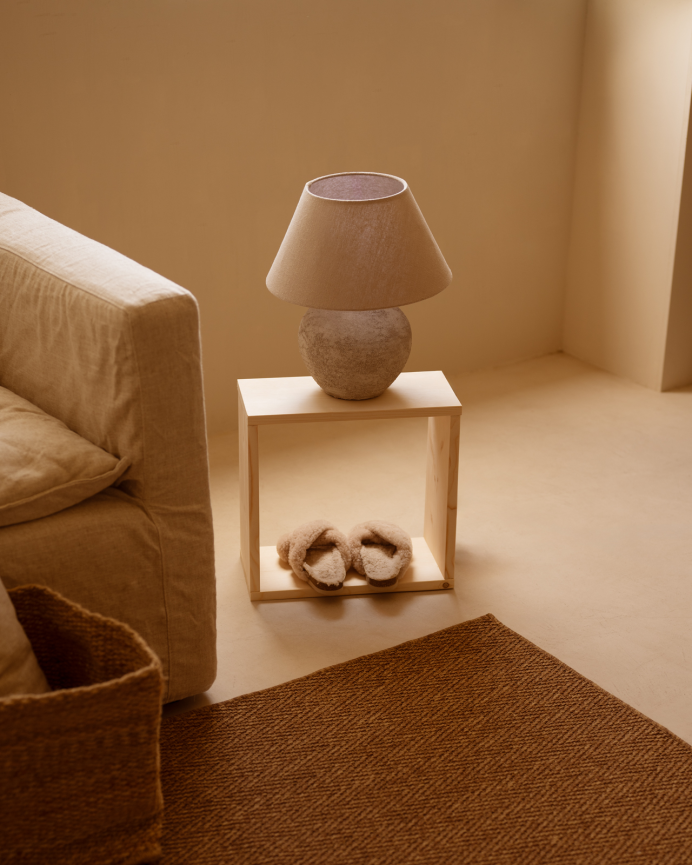 Estanteria de madera maciza en tono natural