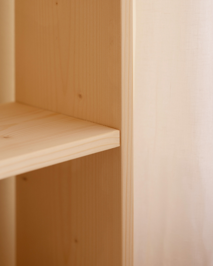 Estanteria de madera maciza en tono natural con 1 estante