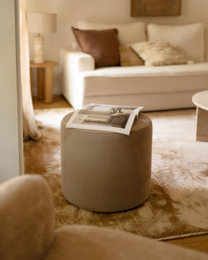 Pouf in Taupe-Ton in 44x42cm