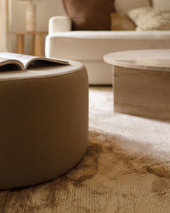 Pouf in Taupe-Ton in 60x34cm