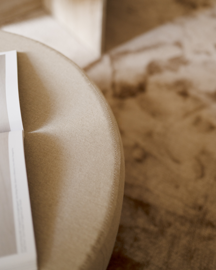 Pouf in Naturton in 60x34cm