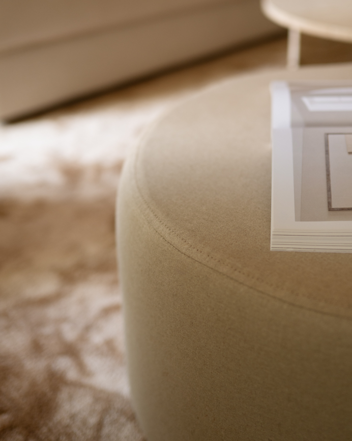 Pouf in Naturton in 60x34cm