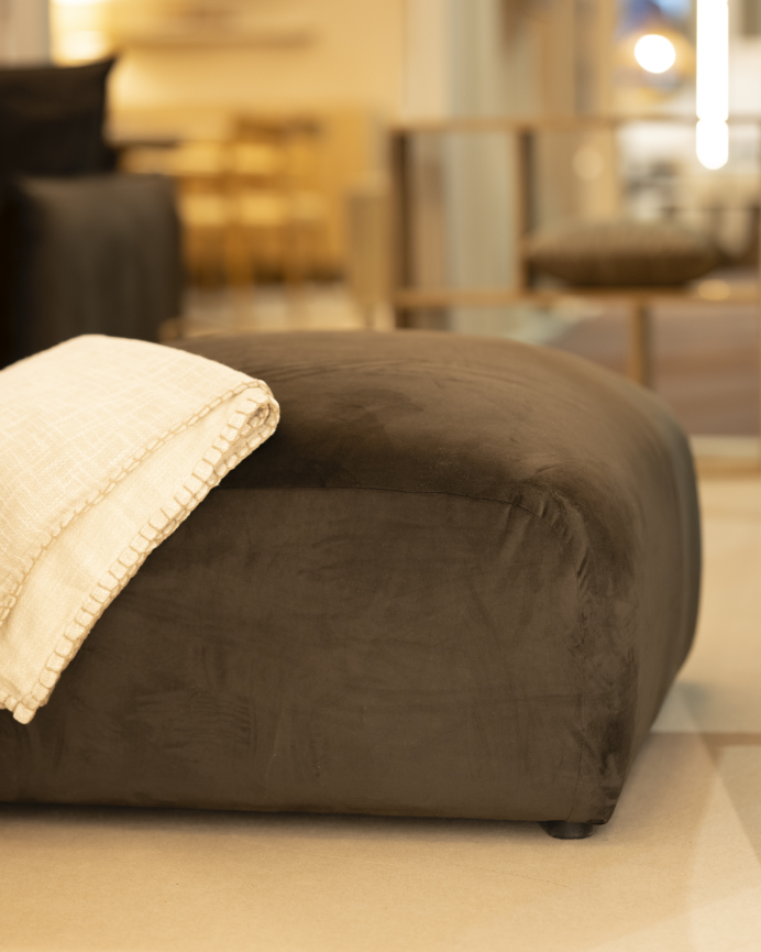 Pouf aus Samt in Schokoladenbraun 92x83cm