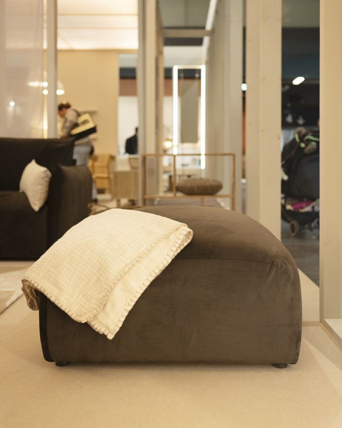 Pouf aus Samt in Schokoladenbraun 92x83cm