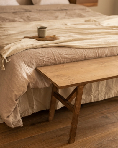 Bänke und Hocker
