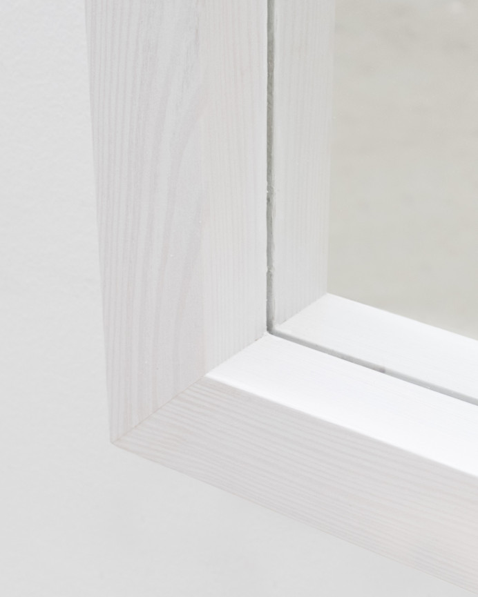 White wooden mirror of various sizes