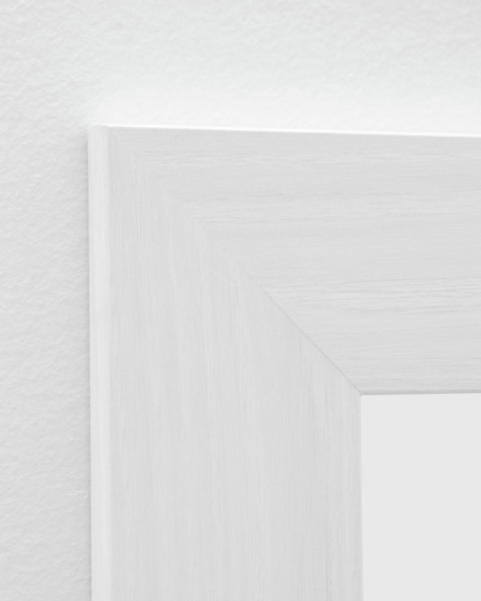 White wooden mirror of various sizes