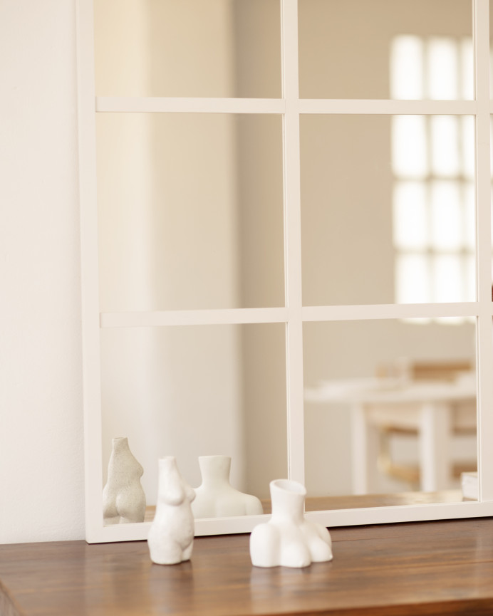 White wooden mirror of 90x90cm