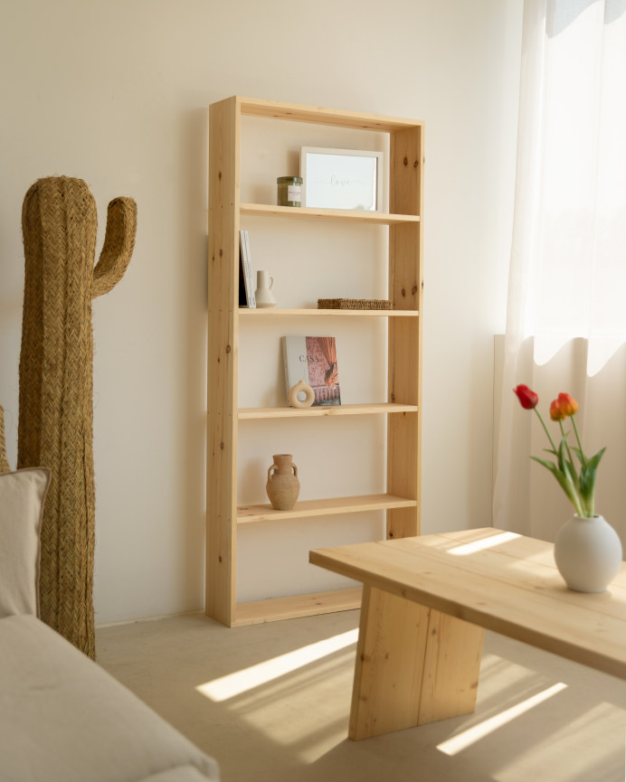 Solid wood bookshelf in a natural tone with 4 shelves