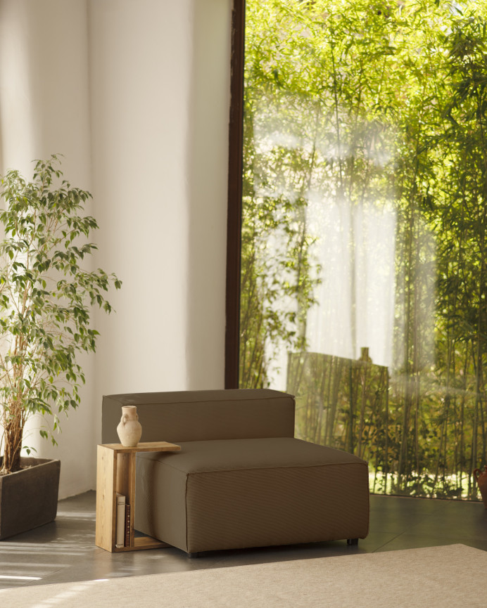 Corduroy armchair in taupe brown color, measuring 110x90cm.