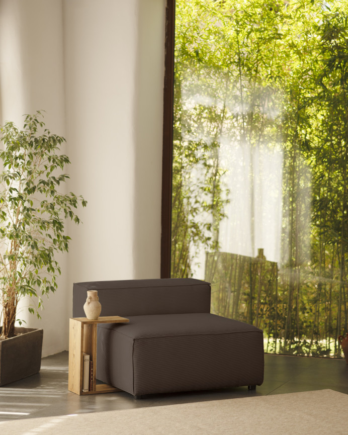 Dark gray corduroy armchair measuring 110x90cm.