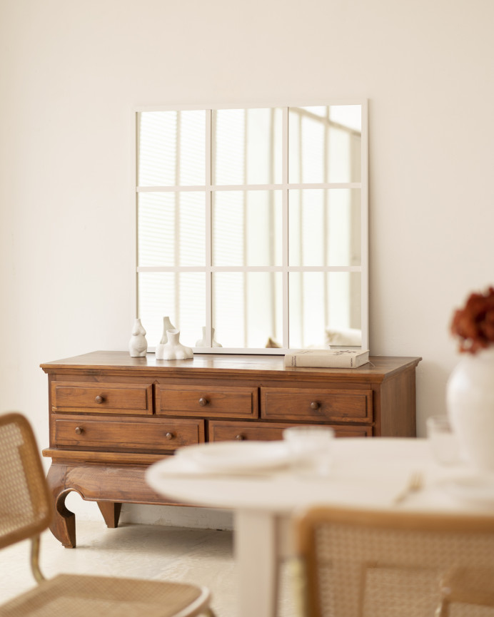 White wooden mirror of 90x90cm