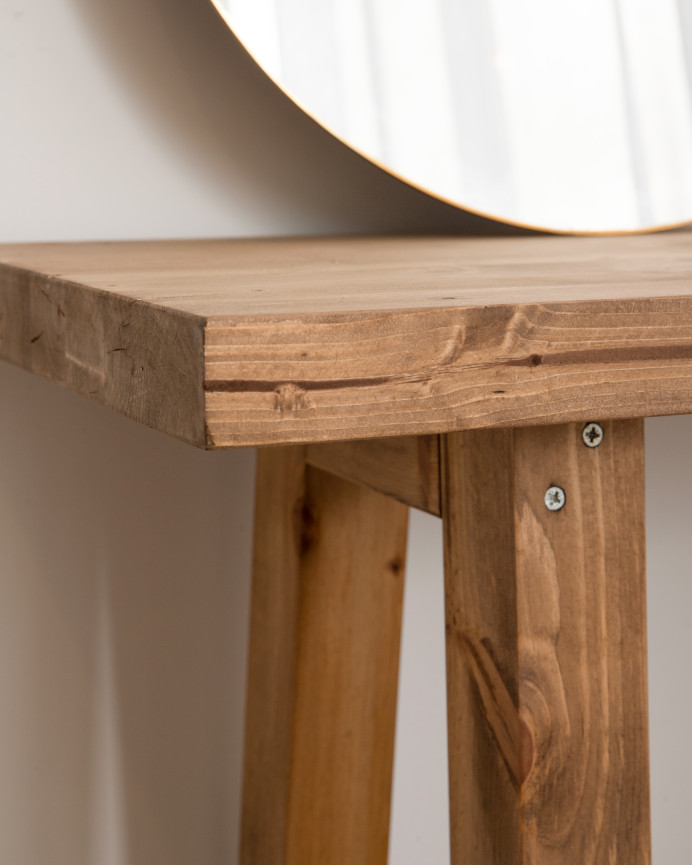 Solid wood console table in dark oak tone measuring 100x80cm.