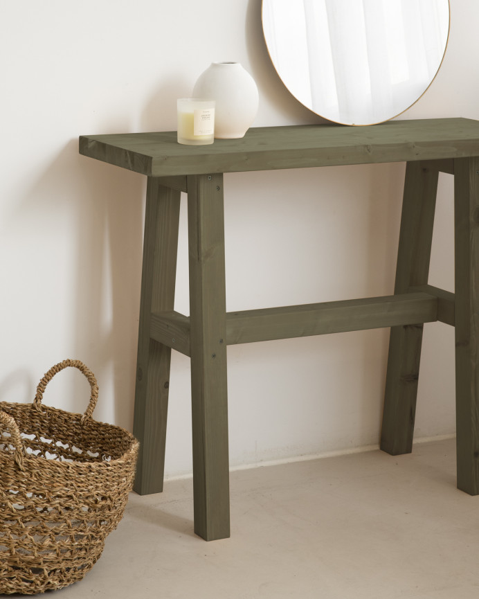 Solid wood console in green tone measuring 100x80cm.