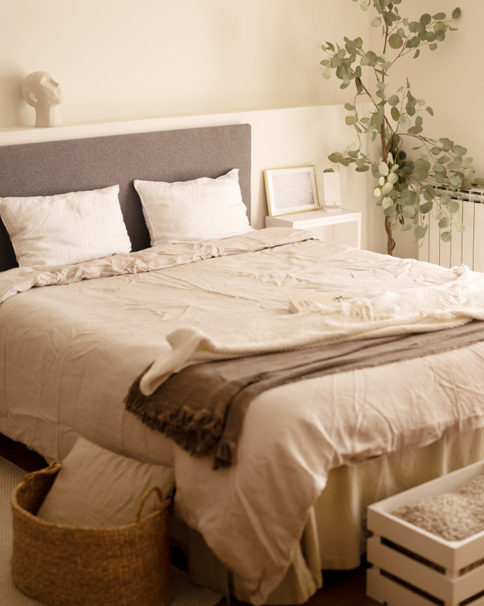 Upholstered polyester headboard in smooth purple color in various sizes.