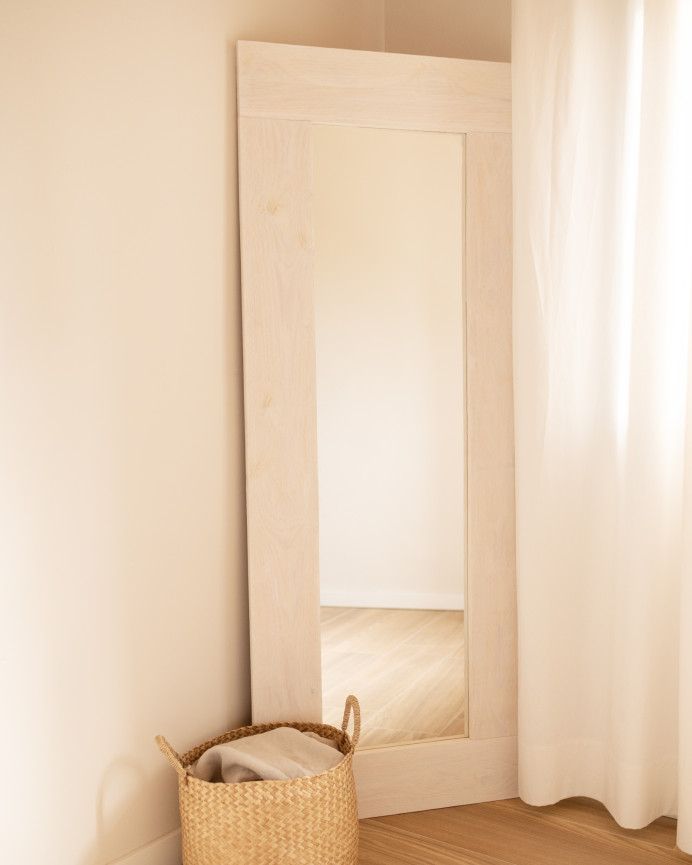 Solid wood effect white mirror measuring 165x65cm