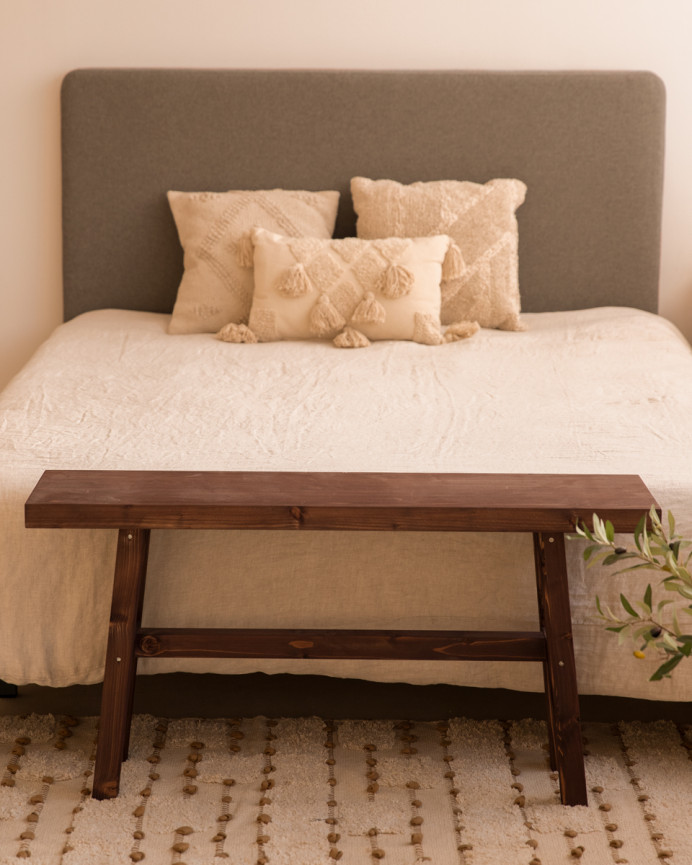 Solid walnut wood bench in a 100x50cm size.