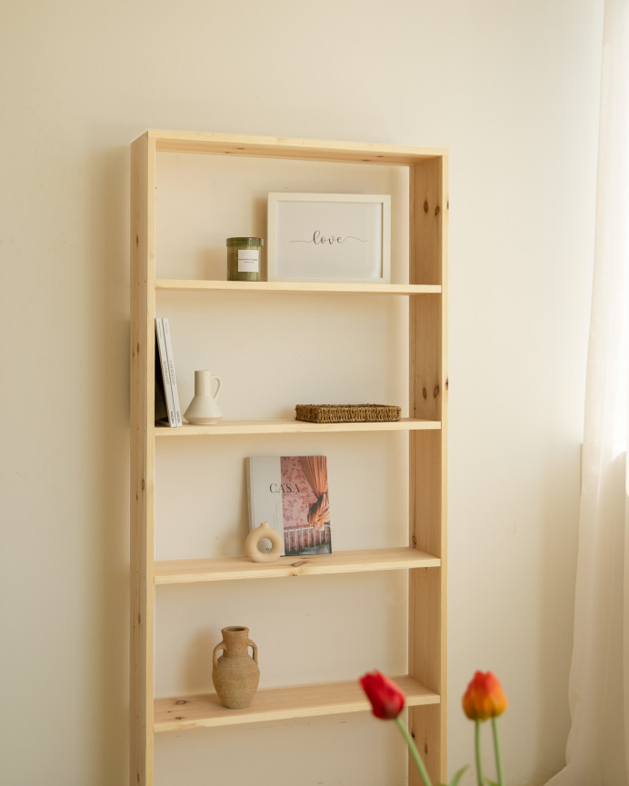 Solid wood bookshelf in a natural tone with 4 shelves