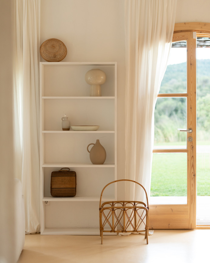 Solid wood shelf in white tone with 4 shelves