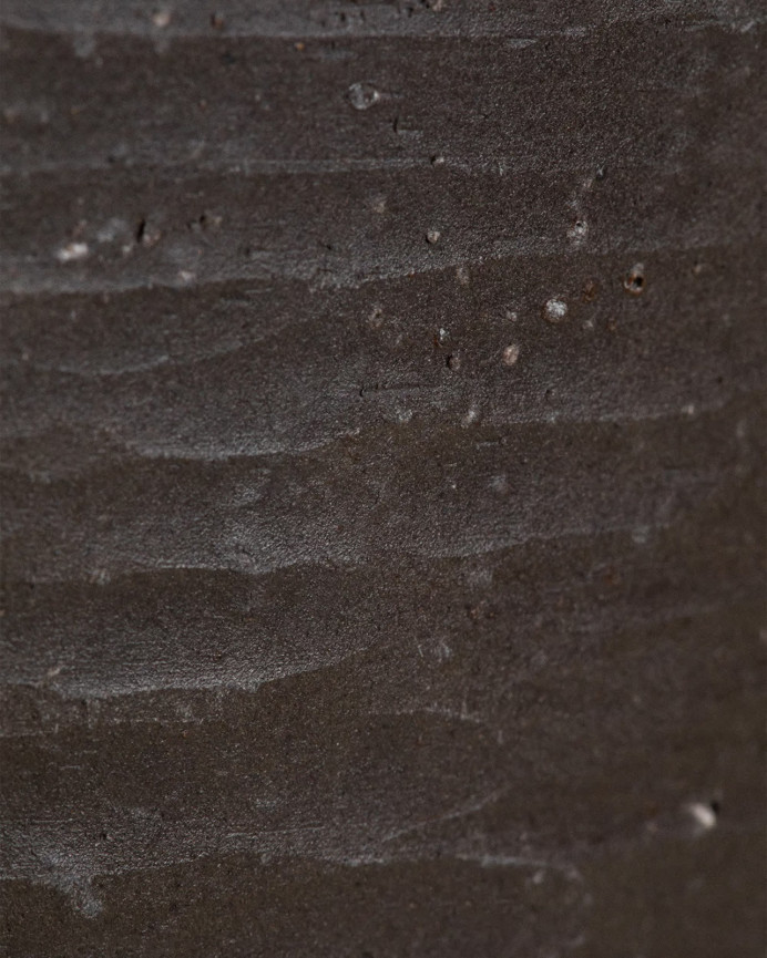 Black ceramic vase, 19cm in size.