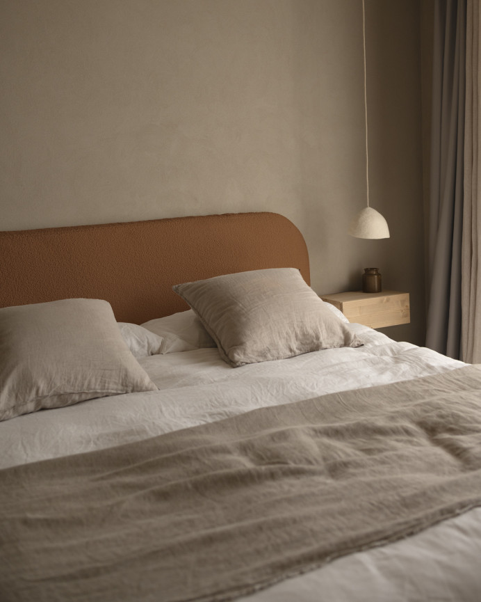 Upholstered headboard, removable cover in copper bouclé, available in various sizes.