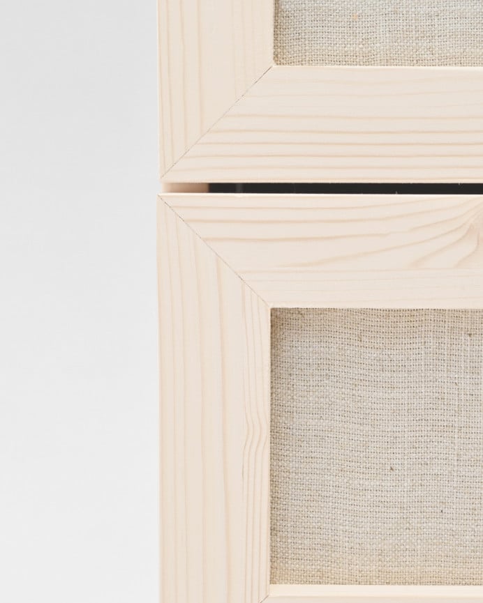 Solid wood and linen dresser with six drawers in a natural tone of 76x120cm.